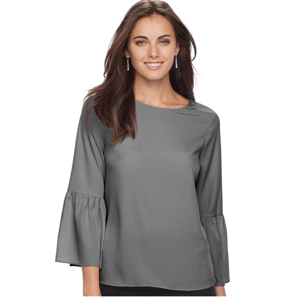 Women’s apt 9 Bell Sleeve Top. Size XL